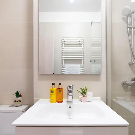 Soni Exclusive 458 Plaza With Private Parking & Self Check-in 公寓