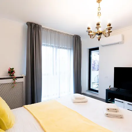 Soni Exclusive 458 Plaza With Private Parking & Self Check-in Apartamento